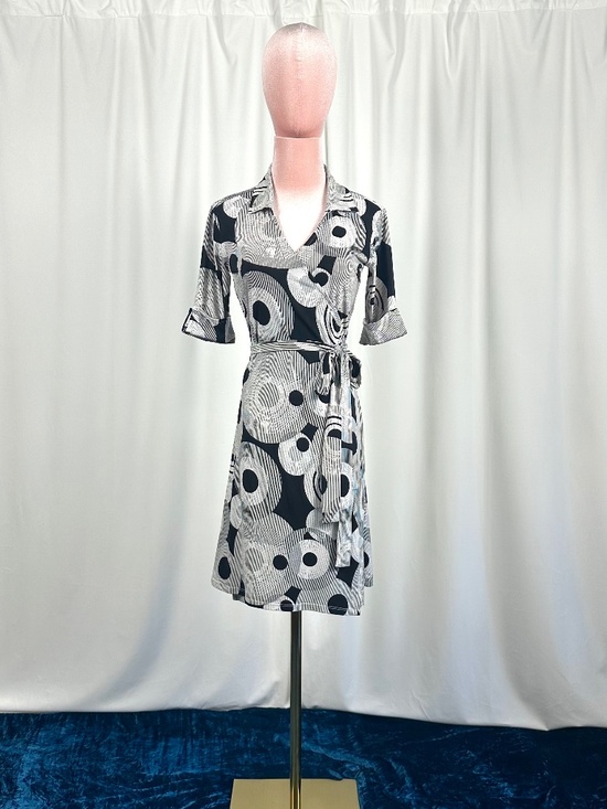 Intrigue Dresses & Skirts - Vintage Y2K Intrigue New York Abstract Wrap Tie Dress XS/S